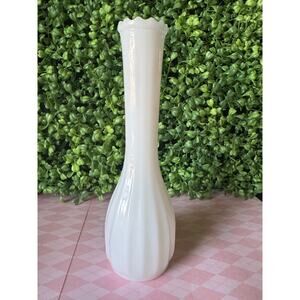Vintage Carr-Lowrey Glass Estate Milk Glass Scalloped White Bud Vase 8.75" Tall